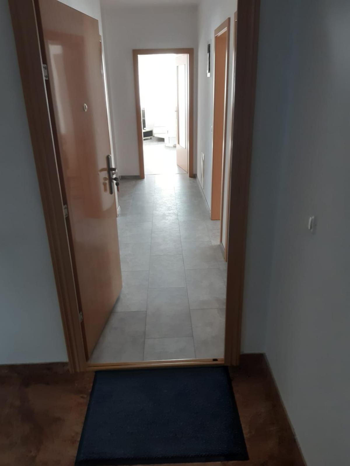 Apartments Ivana With The Pool 로비니스코 셀로 외부 사진