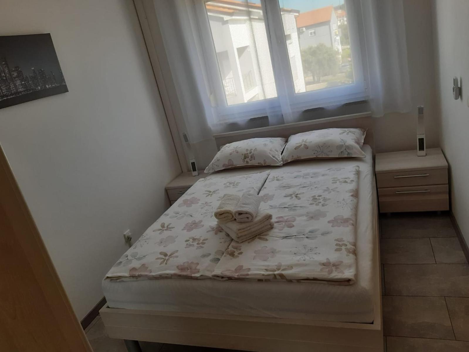Apartments Ivana With The Pool 로비니스코 셀로 외부 사진